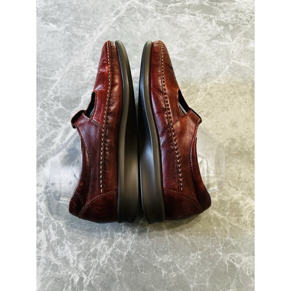 SAS SZ 10M Willow Brown Leather T-Strap Loafers Comfort Shoe Walking Cushion - Picture 5 of 9